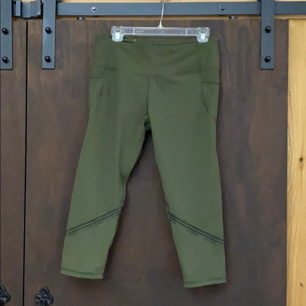 Victoria Secret olive green leggings.